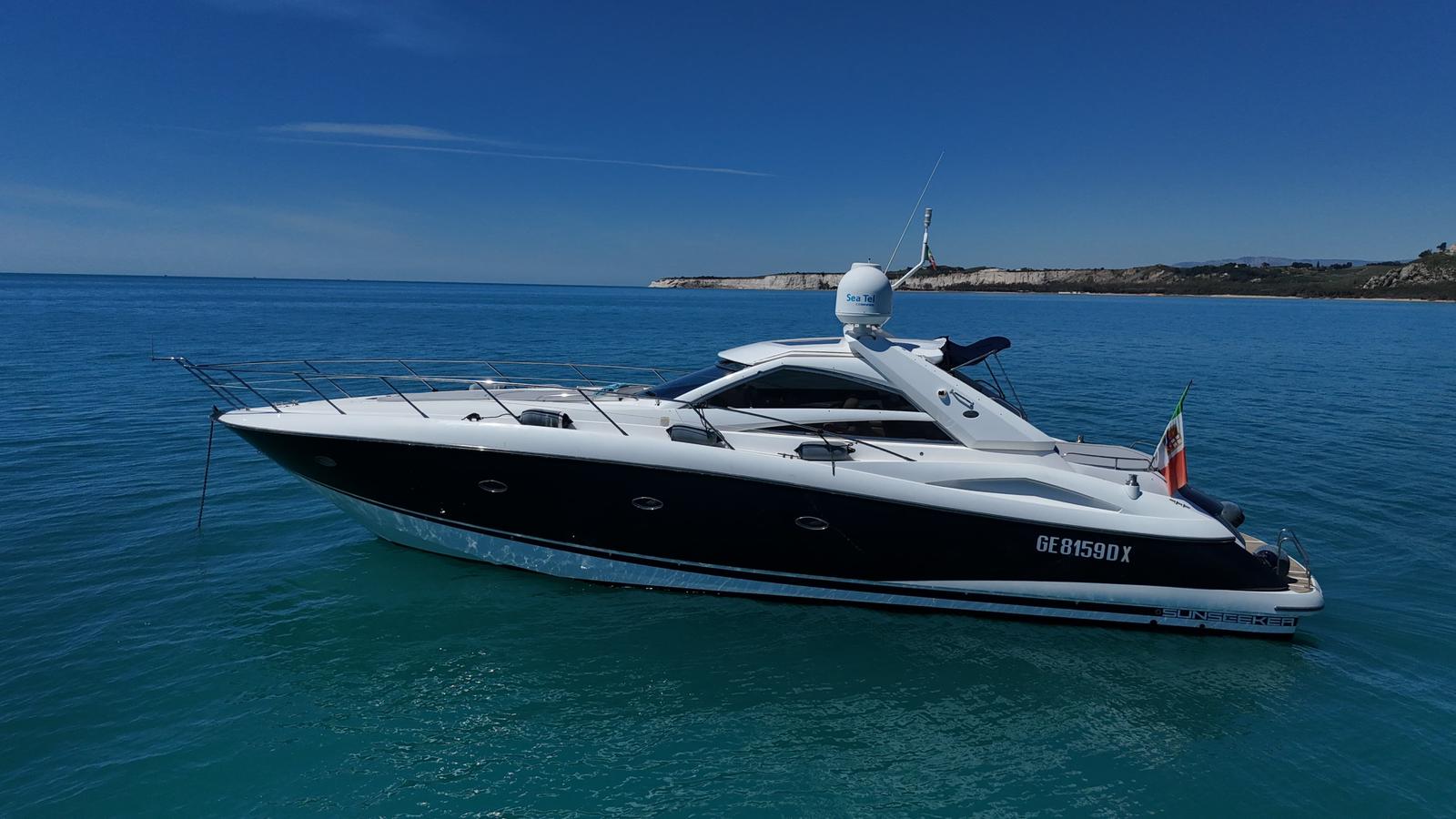 yacht 10 persone